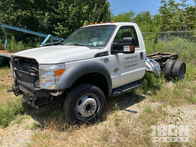 2016 Ford F-550 4x2 Fahrgestell (Inoperable)