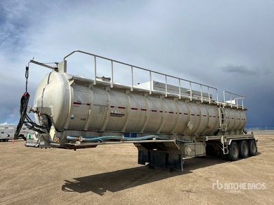 2014 Tremcar 45850 L Tri/A Tank-Anhänger