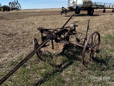 Antique Single Plow Antichità