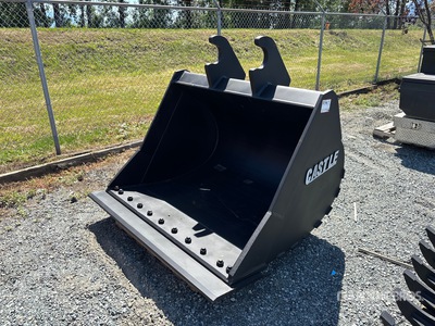 Castle 60 in Q/C Cleanup Excavator Bucket - Fits Hitachi / JD 200 (Unused)