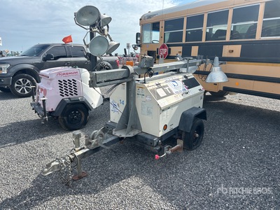 2013 Terex RL4 6 kW を見 Light Tower