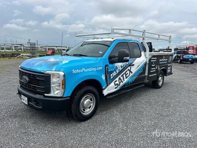 2024 Ford F-250 XL 4x2 Extended Cab Utility Truck