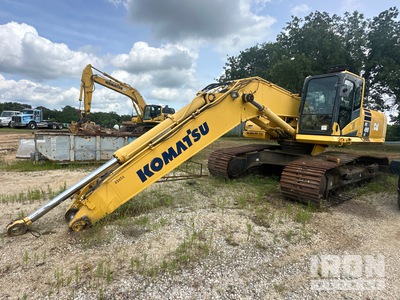 2017 Komatsu PC490LC-11 Tracked Excavator (Inoperable)