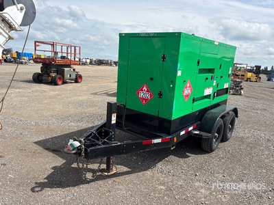 2019 Cummins C100D6R 100 kW Mobile Generatore