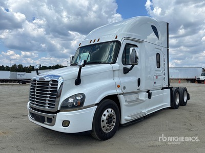 2016 Freightliner Cascadia 125 6x4 T/A Sleeper Truck Tractor