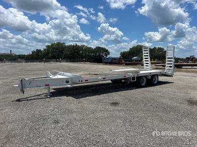 2014 Lucon 12T192ALPHD 25 ft T/A Equipment Trailer
