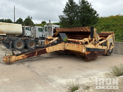 2006 Miskin D-26 6 Tire Hydraulic Pull Scraper