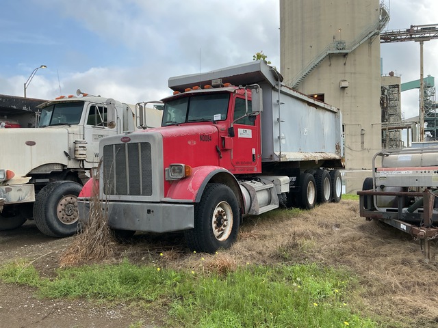 2008 Peterbilt 365 8x4 Tri/A Dump Truck (Inoperable)