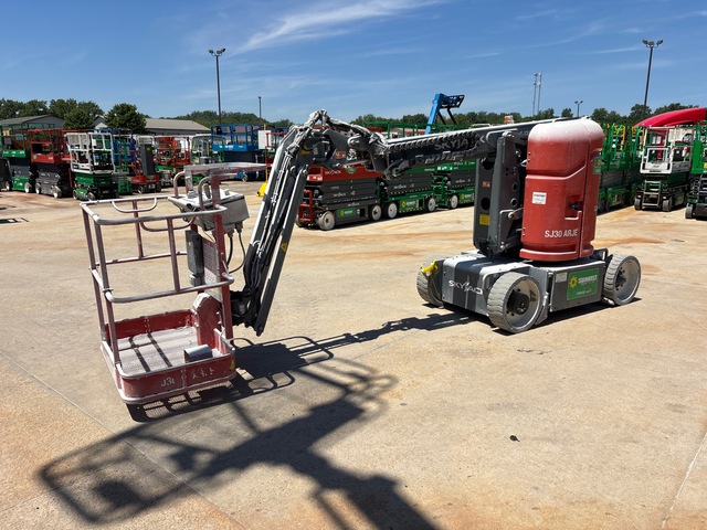 2018 Skyjack SJ30 ARJE 2WD Electric Articulating Boom Lift 2018 Skyjack SJ30 ARJE 2WD Electric Articulating Boom Lift