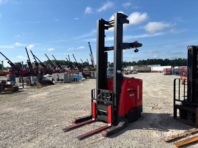 2012 Raymond Rider 7400 3500 lb Schubmaststapler