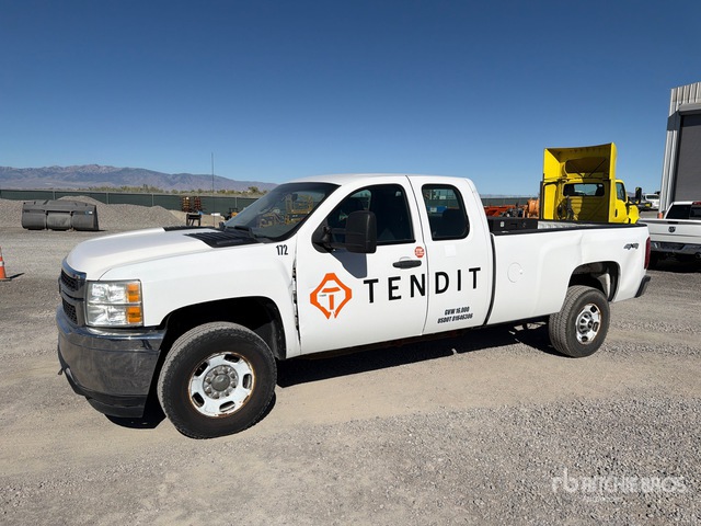 2013 Chevrolet Silverado 2500 4x4 Extended Cab Pickup