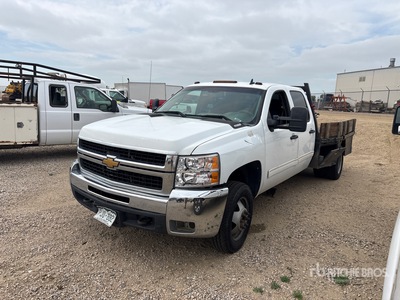 2010 Chevrolet Silverado 3500 4x2 Crew Cab Flatbed Truck (Inoperable)