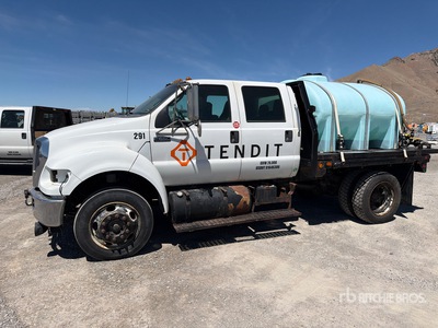 2011 Ford F-650 XLT 1000 L 4x2 Water vrachtwagen