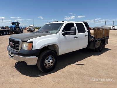 2013 GMC Sierra 3500 4x2 Crew Cab Camion à Plateau