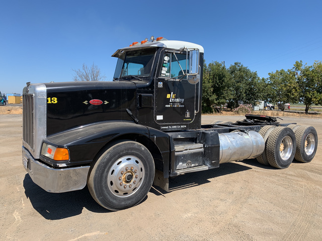 1989 Peterbilt 377 T/A Day Cab Truck Tractor
