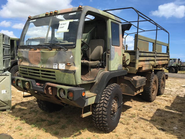 1999 Stewart & Stevenson M1083A1 MTV 6x6 Cargo Truck
