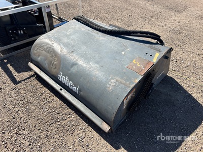 Bobcat 60 Sweeper 60 in Kompaktladerbesen
