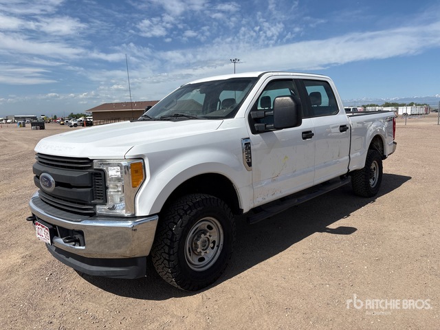 2017 Ford F-250 XL 4x4 Crew Cab Pickup