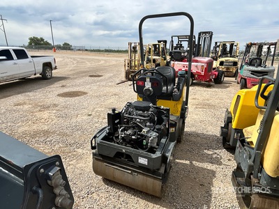 2023 Wacker Neuson RD12 Compacteur  double bille (Inoperable)