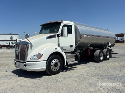 2016 Kenworth T680 6x4 Fuel Truck