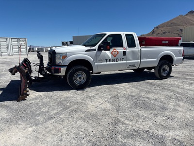 2016 Ford F-350 XL 4x4 Extended Cab プラウトラック