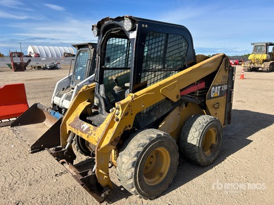 Cat 236D Two-Speed شاحنة جرافة (Inoperable)