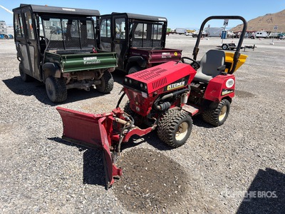 Steiner 440 4WD Tractor