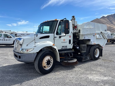 2007 International 4200 Sweeper Truck