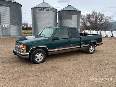 1996 Chevrolet Silverado 1500 4x2 Extended Cab Pickup