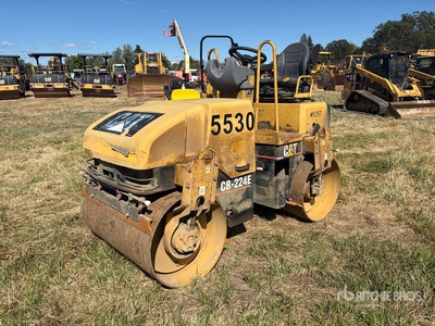 2005 Cat CB224E Dubbele trommelwals