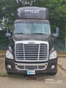 2018 Freightliner Custom CASCADIA S/A Day Cab Truck Tractor