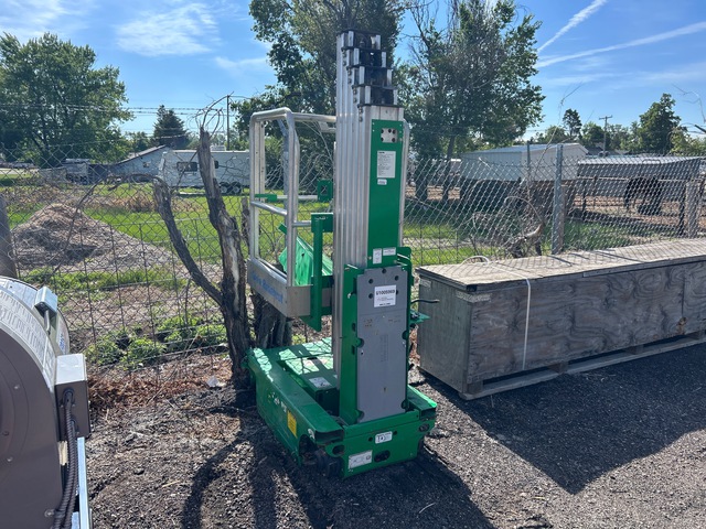 2016 Genie GR20 Vertical Mast Lift (Inoperable)