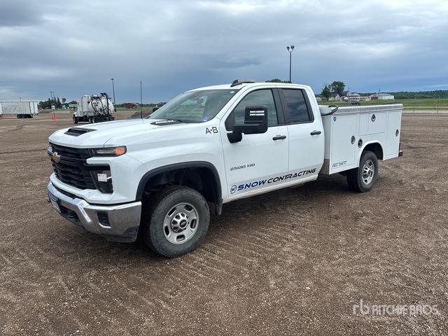 2024 Chevrolet Silverado 2500HD 4x4 Extended Cab Utility Truck