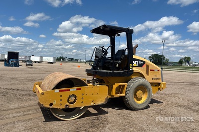 2014 Cat CS44 Smooth Drum Compactor