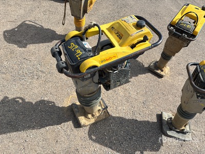Wacker Neuson BS60-4  آلة  لتسوية السطح غير المستوي