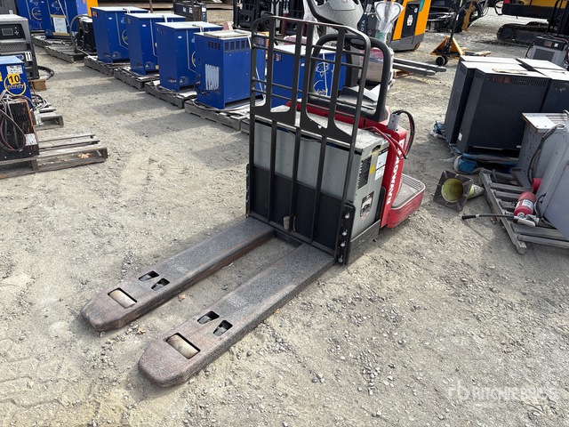 Raymond 8410 1500 lb Pallet Jack