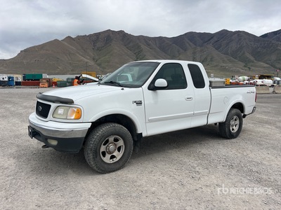 2002 Ford F-150 4x4 Extended Cab Pickup
