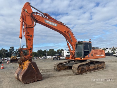 2013 Doosan DX380LC-3 Pelle Hydraulique sur Chenilles