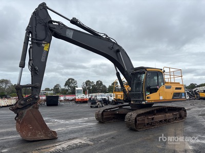 2020 Volvo EC300DL Tracked Excavator
