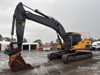 2019 Volvo EC300D Tracked Excavator