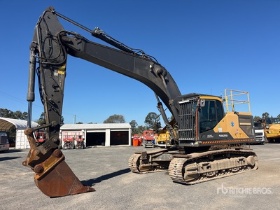 2021 Volvo EC300EL Tracked Excavator