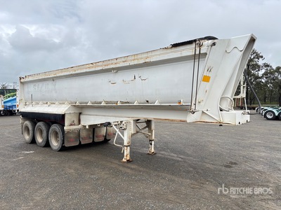 1999 Azmeb 8.5 m Tri/A Remorque à benne basculante arrière