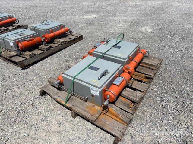 Quantity of (2) Bettis Actuators & Controls M-6T2 Actuator