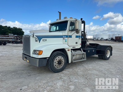2003 Freightliner FLD 4x2 Winch Truck