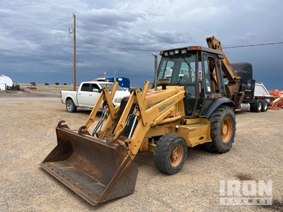 Case 580 4x4 Super L Series II Chargeuse-pelleteuse