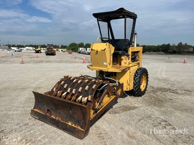 1994 Cat CP-323 Padfoot Drum Compactor