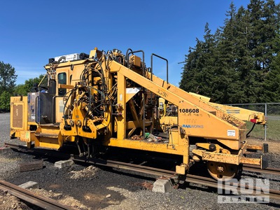 Jackson 3300 Tamper Hi-Rail Rail Car