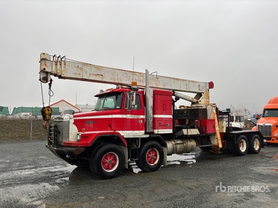 Manitex 2284A 44000 lb Straight Boom on White/GMC 8x4 Twin-Steer Boom Truck