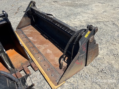 2019 Cat 80 in Multi-Purpose دلو للسكيد ستير