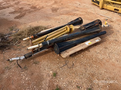 Quantity of (5) GPS Stands معدات متنوعة ليزر ونظام تحديد المواقع بواسطة الجي بي إس ومعدات المساحة
